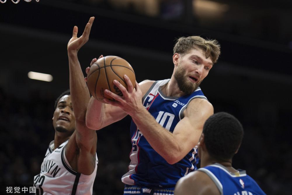 在每个队员 在每个队员